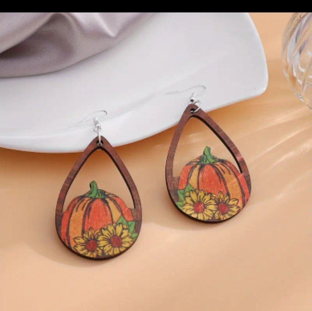 Wooden pumpkin earrings